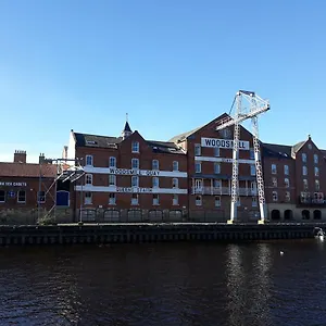 https://riverside-apartment-york.yorkshirehotels.net